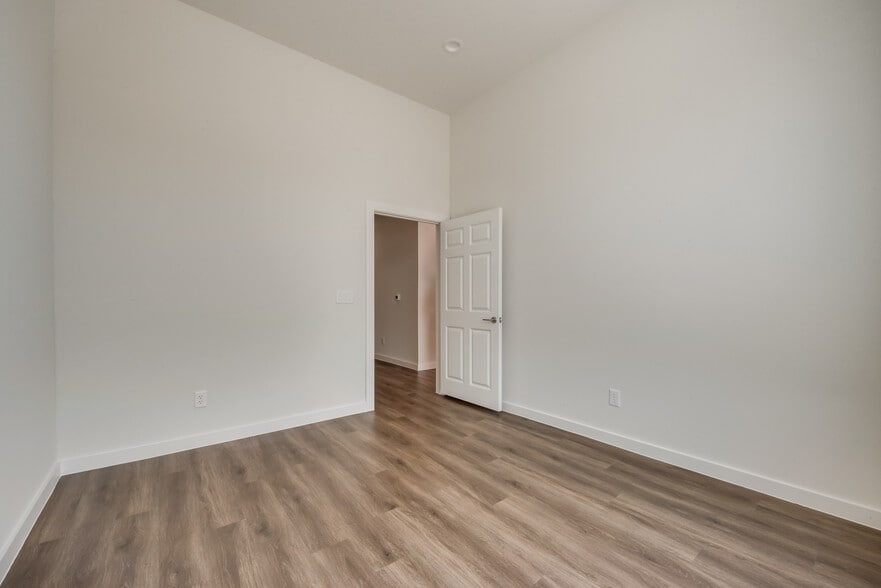 5840 Collin McKinney Pky, McKinney, TX à louer - Photo intérieure - Image 3 de 17