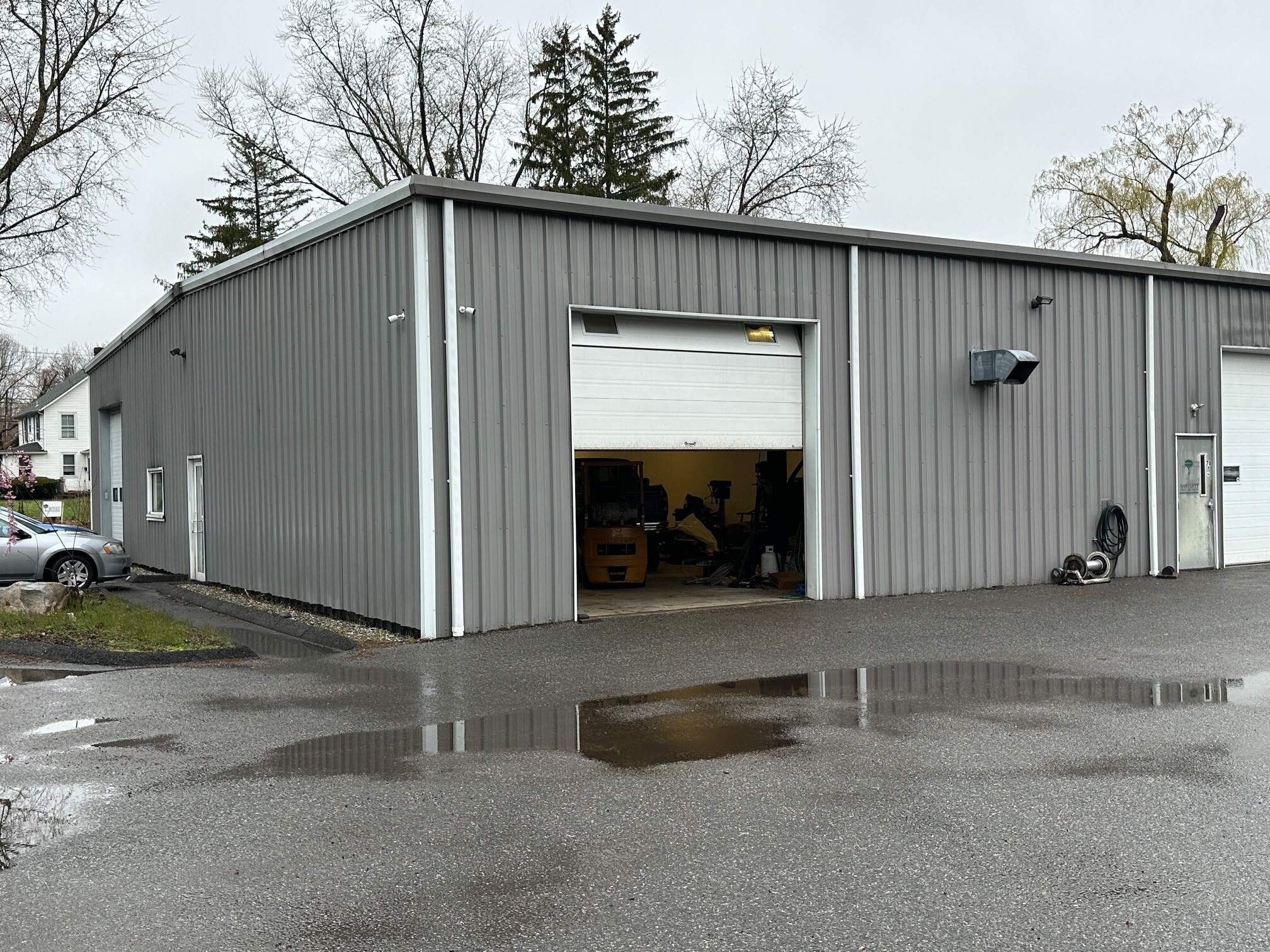 78 Park Lane Rd, New Milford, CT for lease Primary Photo- Image 1 of 2