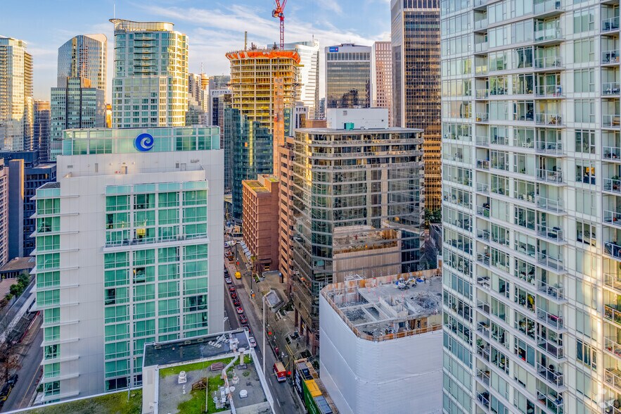 1130 W Pender St, Vancouver, BC à louer - Photo du bâtiment - Image 3 de 3