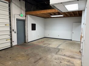 8252 Darrow Rd, Twinsburg, OH for lease Building Photo- Image 2 of 2