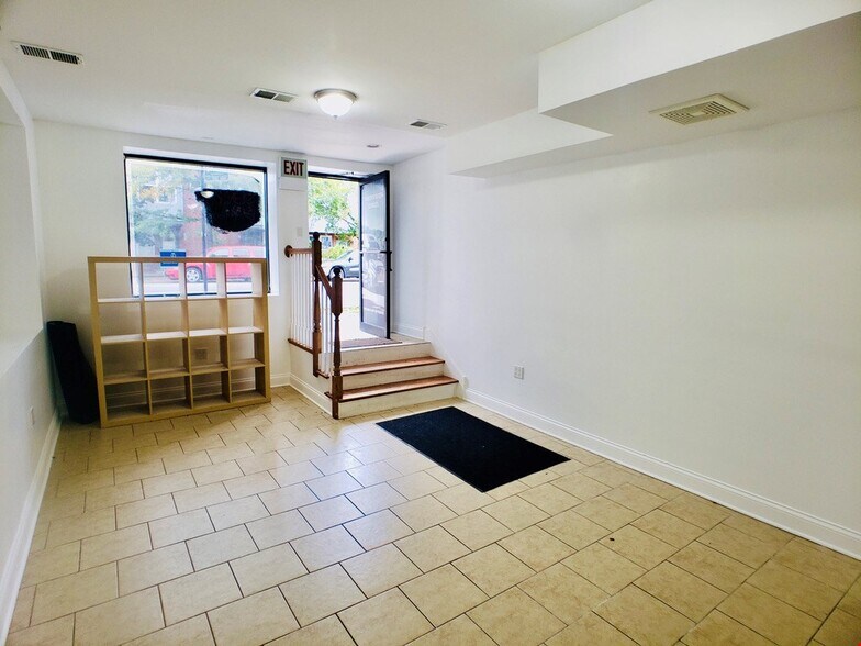 3523-3525 W Belmont Ave, Chicago, IL à vendre - Photo du bâtiment - Image 3 de 16
