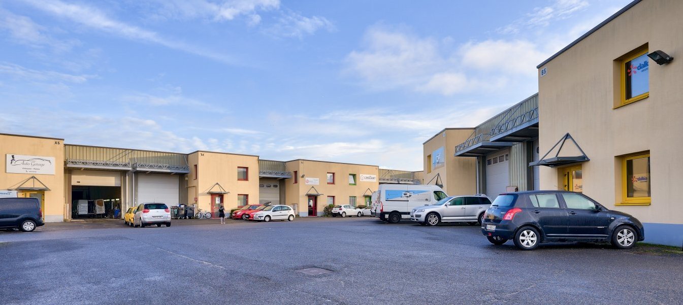 Flex in Pontault-Combault for lease Primary Photo- Image 1 of 3