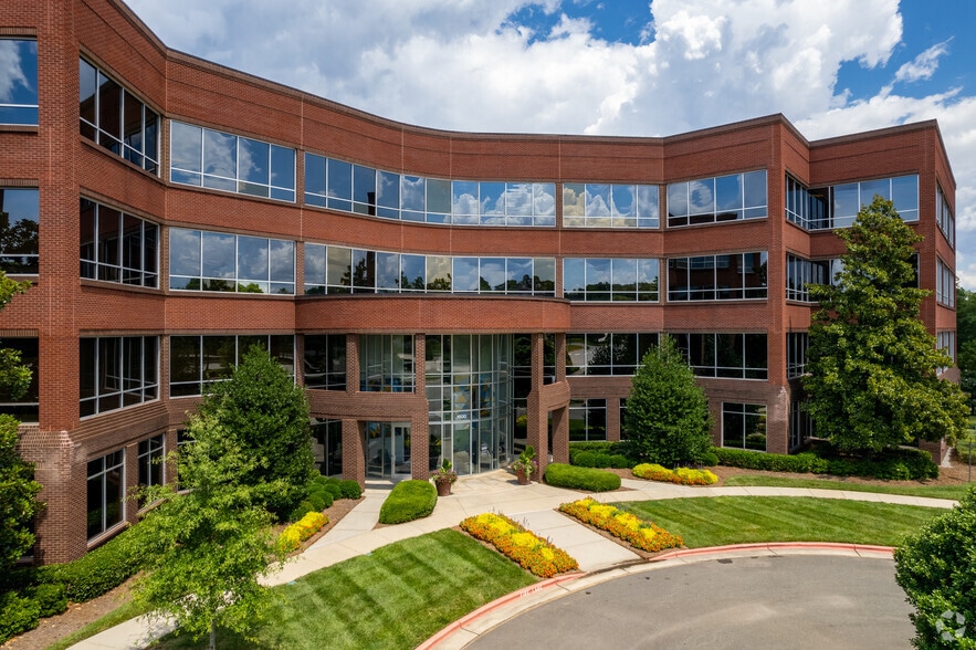 1500 Perimeter Park Dr, Morrisville, NC for lease - Primary Photo - Image 3 of 47