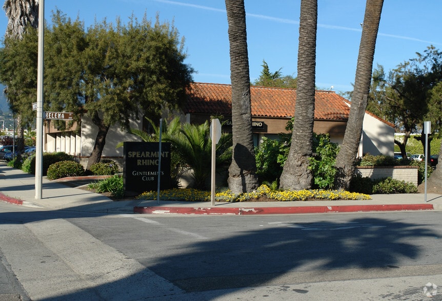 22 E Montecito St, Santa Barbara, CA à vendre - Photo du bâtiment - Image 2 de 4