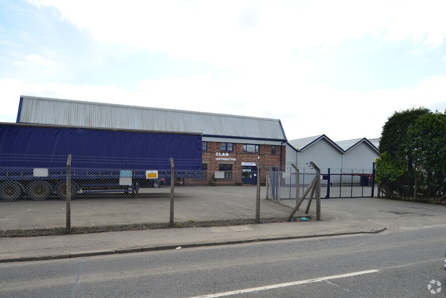 Seabegs Rd, Bonnybridge à louer - Photo du bâtiment - Image 2 de 2