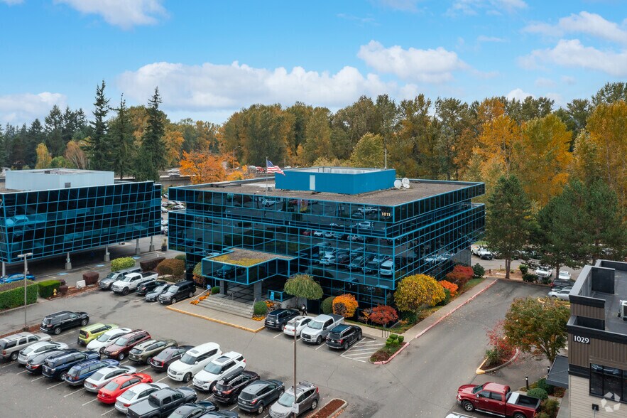 1011 E Main Ave, Puyallup, WA à louer - Photo du bâtiment - Image 3 de 13