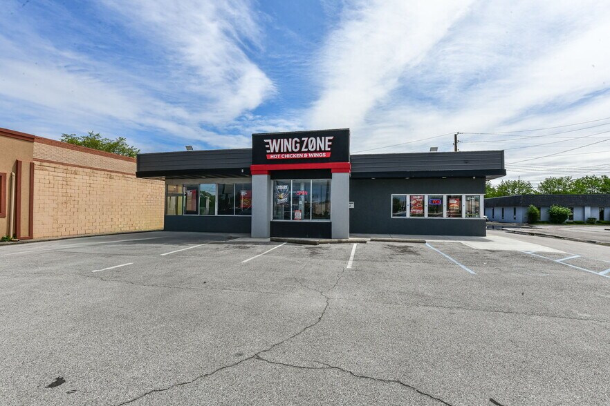 5527 N Keystone Ave, Indianapolis, IN à vendre - Photo du bâtiment - Image 1 de 20