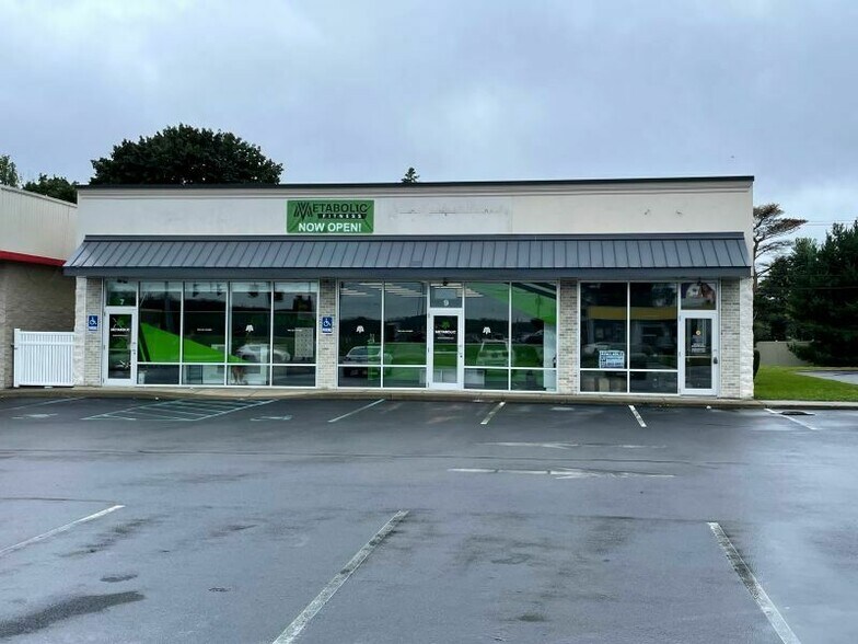 7-11 Saratoga Rd, Schenectady, NY à louer - Photo du bâtiment - Image 2 de 3