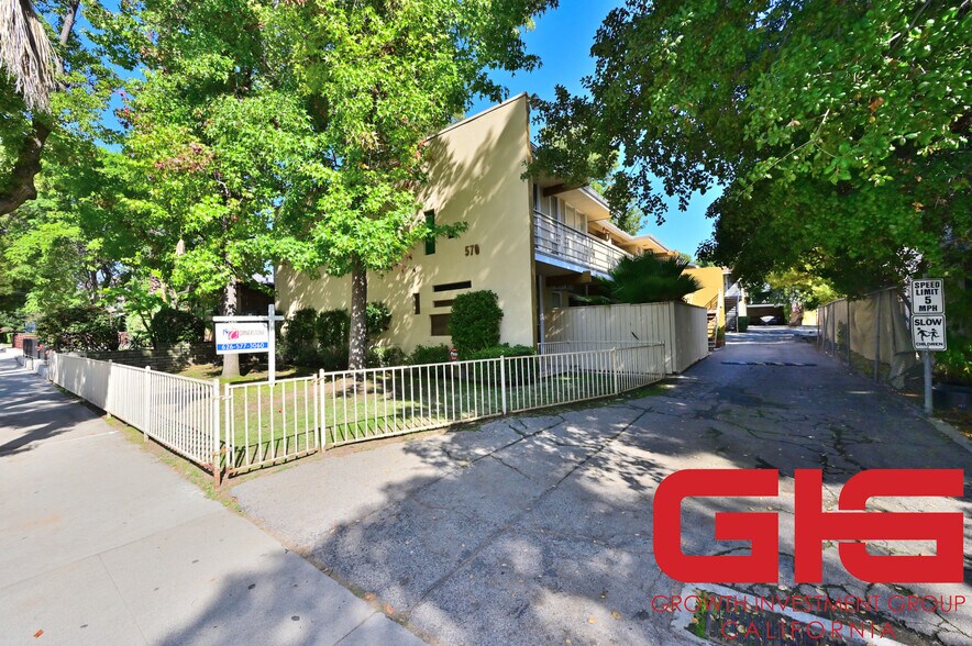 570 N Madison Ave, Pasadena, CA à vendre - Photo du bâtiment - Image 1 de 33