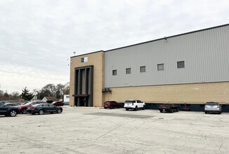 4700-4800 Proviso Dr, Melrose Park, IL for lease Building Photo- Image 2 of 7