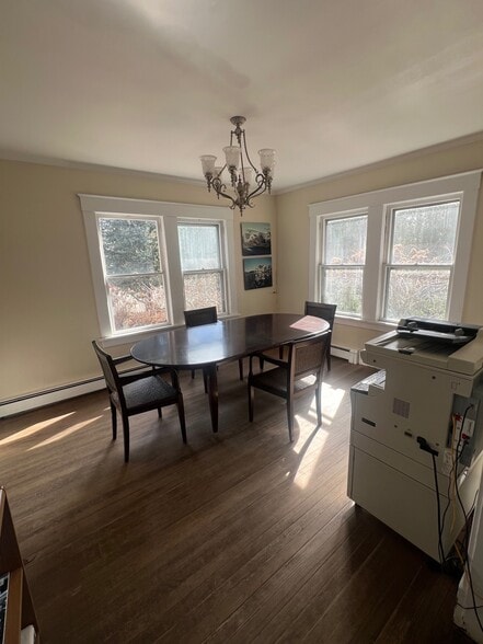 773 Montauk Hwy, Water Mill, NY for lease - Interior Photo - Image 3 of 9