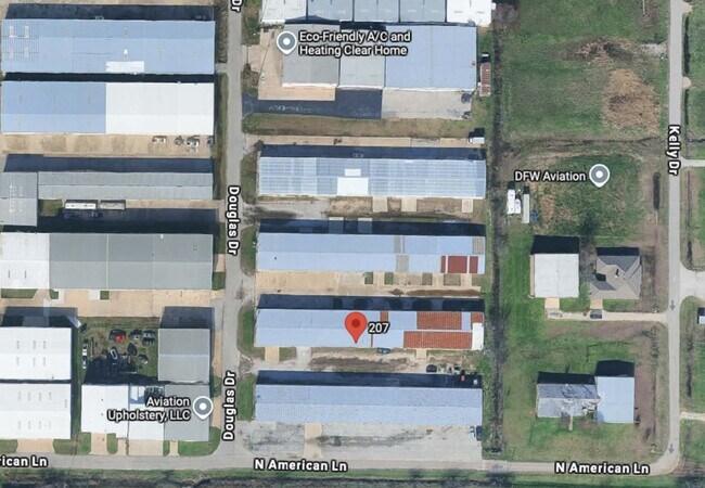 Plus de détails pour 207 - 208 Douglas Dr., Roanoke, TX - Spécialité à vendre