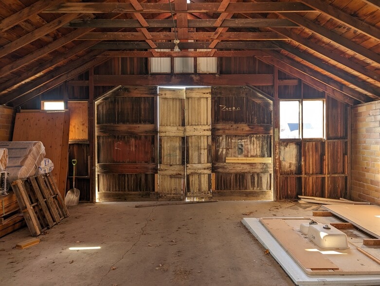 120 N Broadway, Wells, MN for sale - Interior Photo - Image 3 of 25