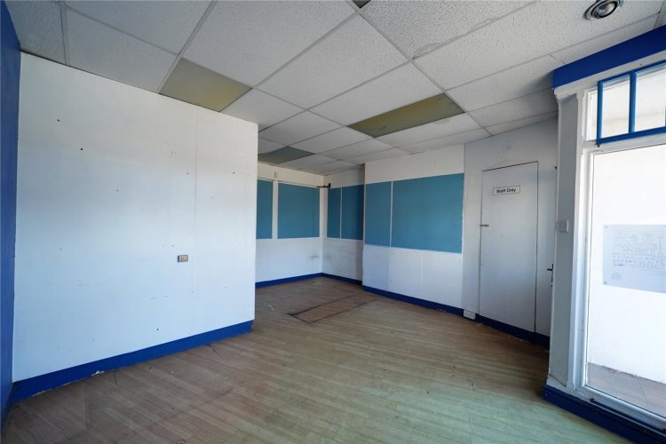 7 Market Pl, Thetford for lease Interior Photo- Image 1 of 6