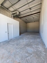 14535 Lake Business Dr, Conroe, TX for lease Interior Photo- Image 2 of 5