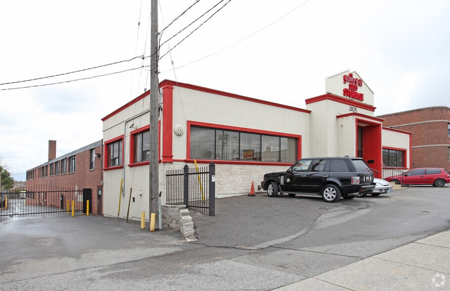 2825 Dufferin St, Toronto, ON for sale - Primary Photo - Image 1 of 1