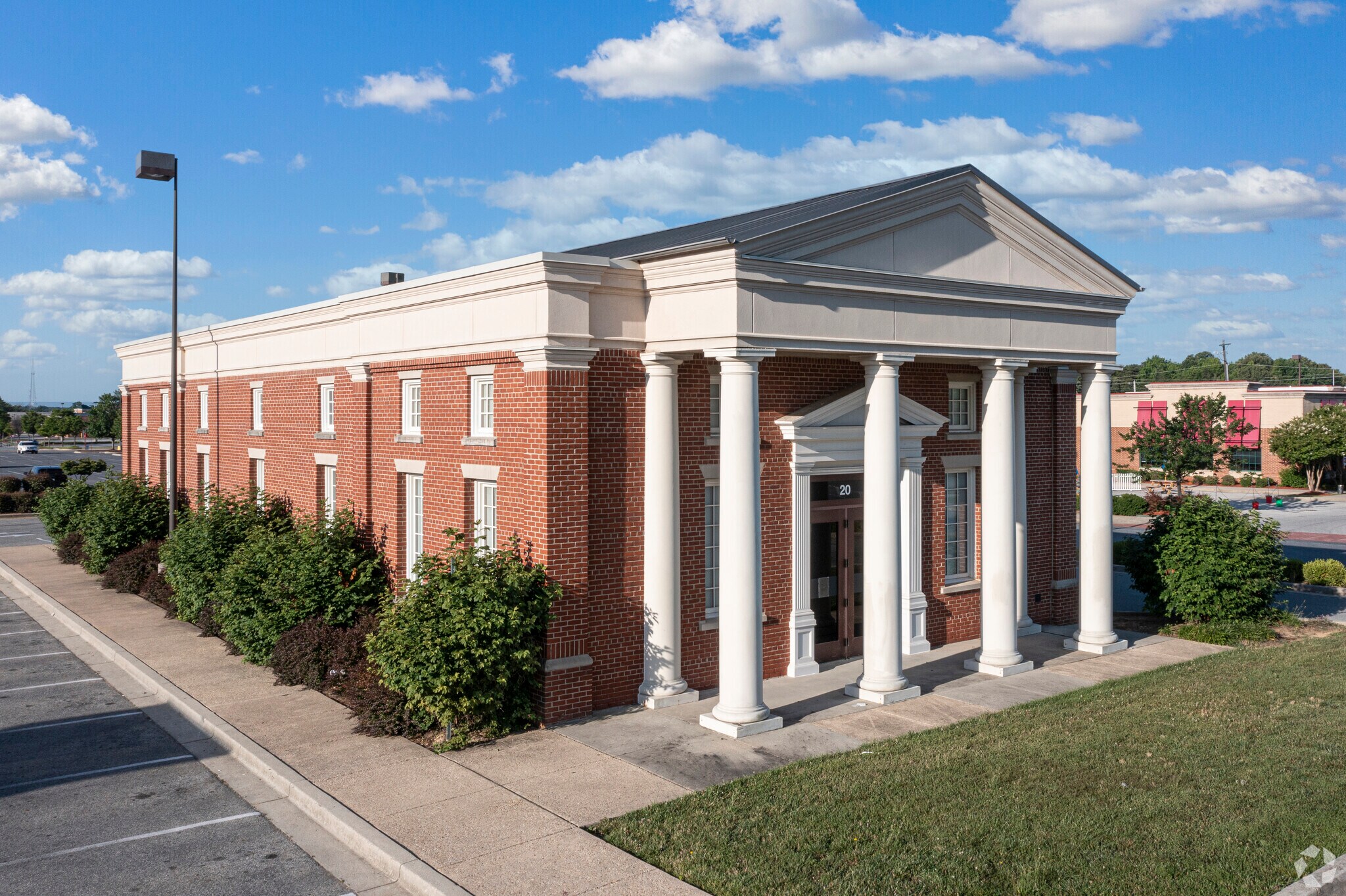 20 Shining Willow Way, La Plata, MD for lease Primary Photo- Image 1 of 8