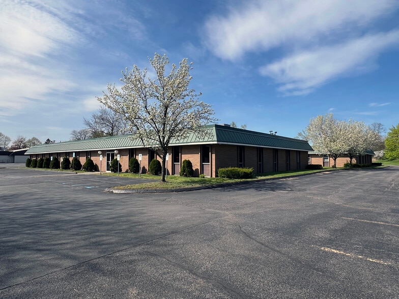 4 Avis Dr, Latham, NY for sale - Building Photo - Image 3 of 7