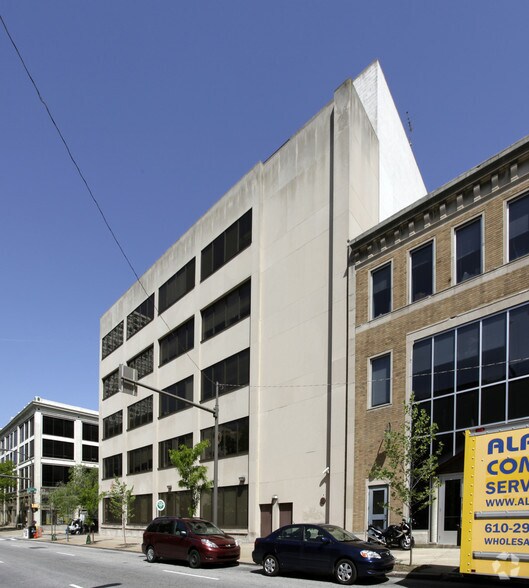 2213-2221 Chestnut St, Philadelphia, PA à louer - Photo du bâtiment - Image 2 de 3