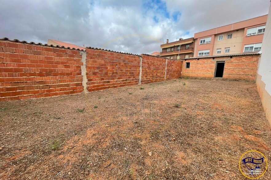 Terrain dans Arcas, Cuenca à vendre - Photo du bâtiment - Image 3 de 3