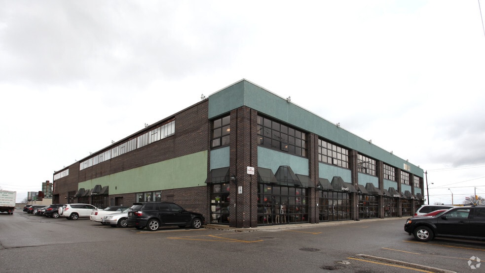 2770-2782 Dufferin St, Toronto, ON à louer - Photo du bâtiment - Image 2 de 5