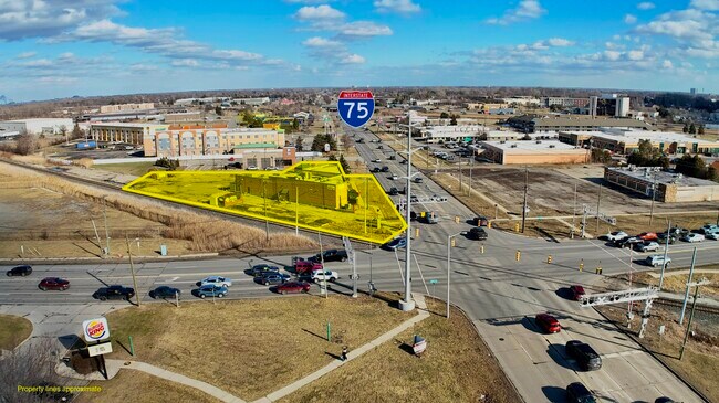Plus de détails pour 19400 Northline Rd, Southgate, MI - Commerce de détail à vendre