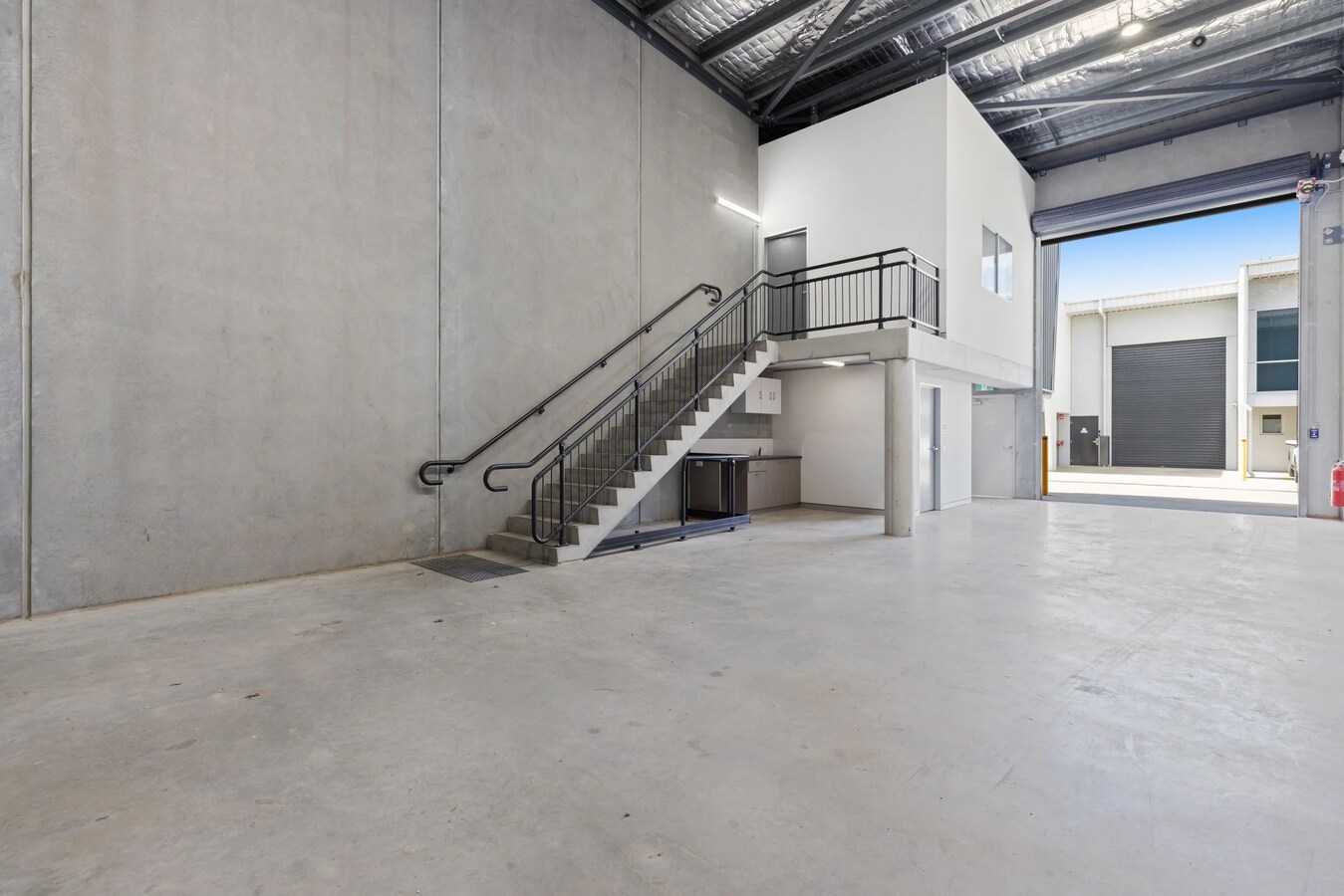 11 Jullian Cl, Banksmeadow, NSW 2019 - Unit 19 -  - Interior Photo - Image 1 of 2