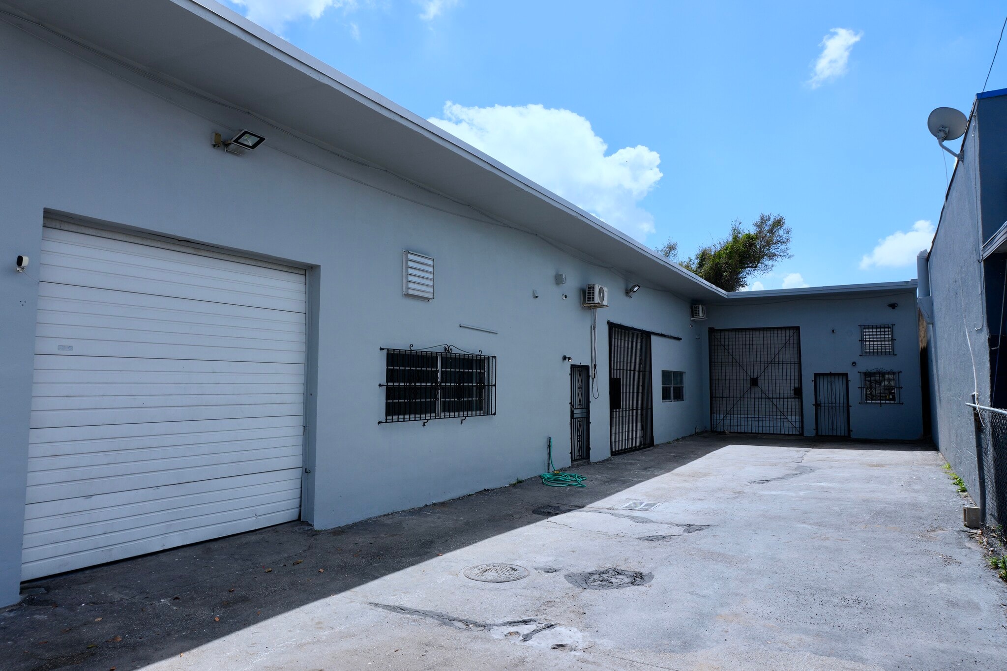 2282 NW 21st Ter, Miami, FL for lease Primary Photo- Image 1 of 14
