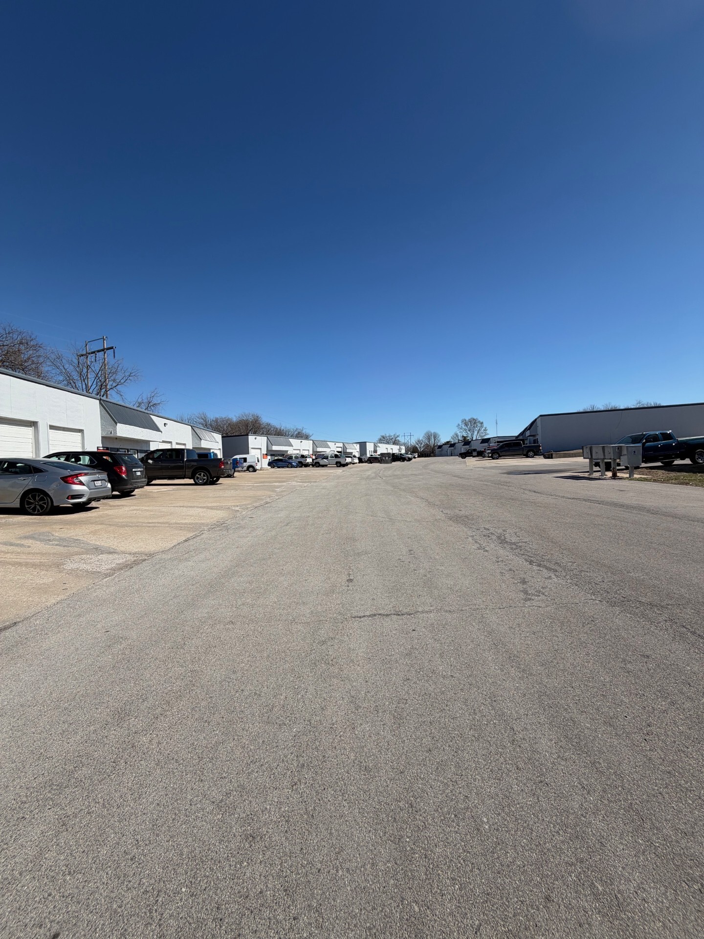 11513 Strang Line Rd, Olathe, KS à louer Photo du bâtiment- Image 1 de 7