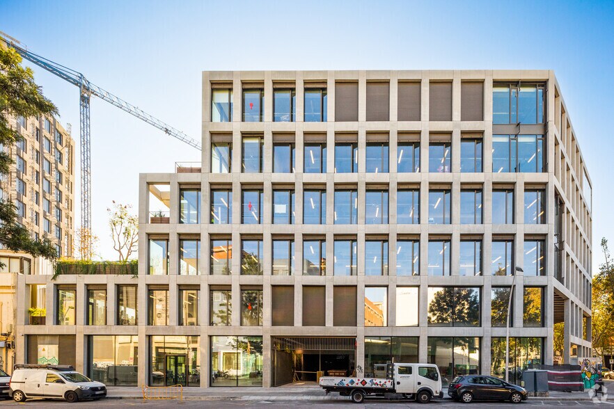 Bureau dans Barcelone, Barcelona à louer - Photo du bâtiment - Image 3 de 7