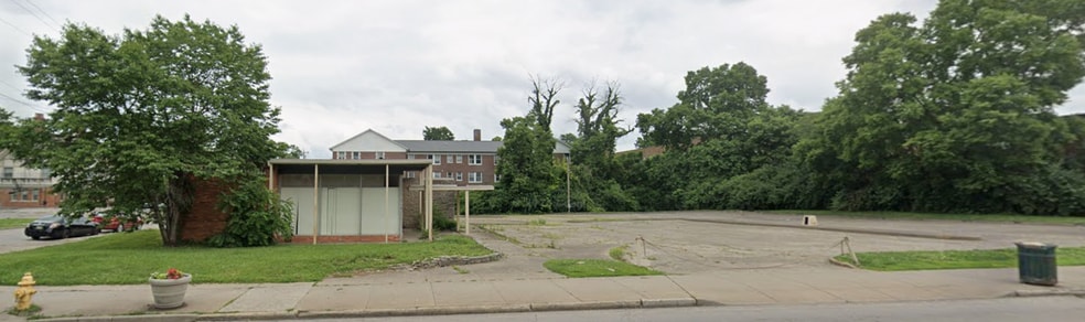 3770 Reading Rd, Cincinnati, OH for sale - Building Photo - Image 3 of 5
