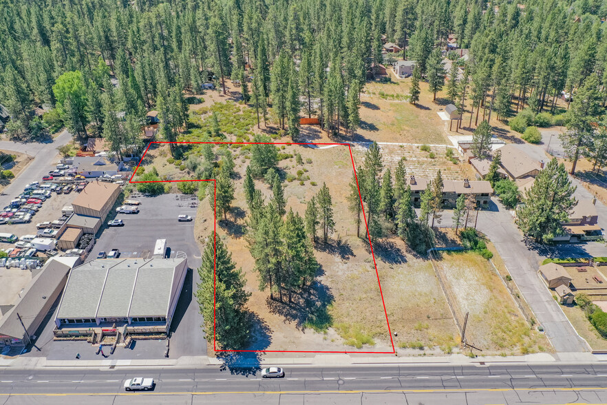 40111 Big Bear Blvd, Big Bear Lake, CA à louer - Photo principale - Image 1 de 46