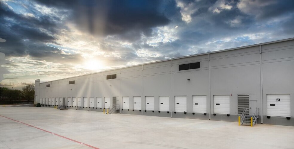 2119 Exchange Pky, Waco, TX à louer - Photo du bâtiment - Image 3 de 6