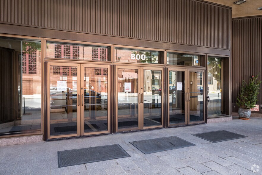 800 N King St, Wilmington, DE à louer - Photo du bâtiment - Image 3 de 15