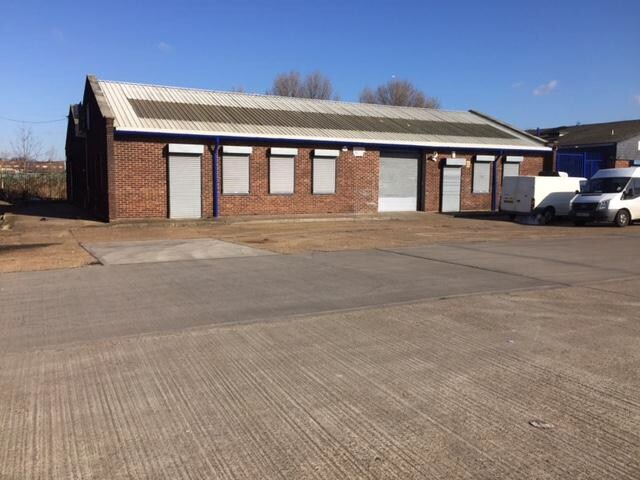 25 Thames Rd, Barking à louer - Photo du bâtiment - Image 3 de 4