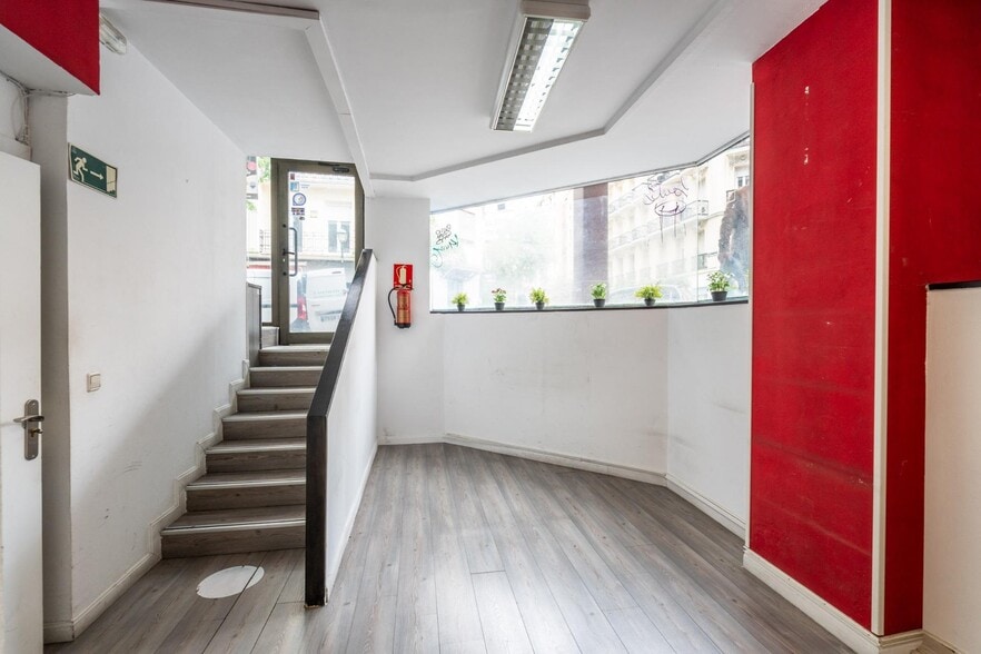 Multifamily in Madrid, Madrid for sale - Interior Photo - Image 2 of 8