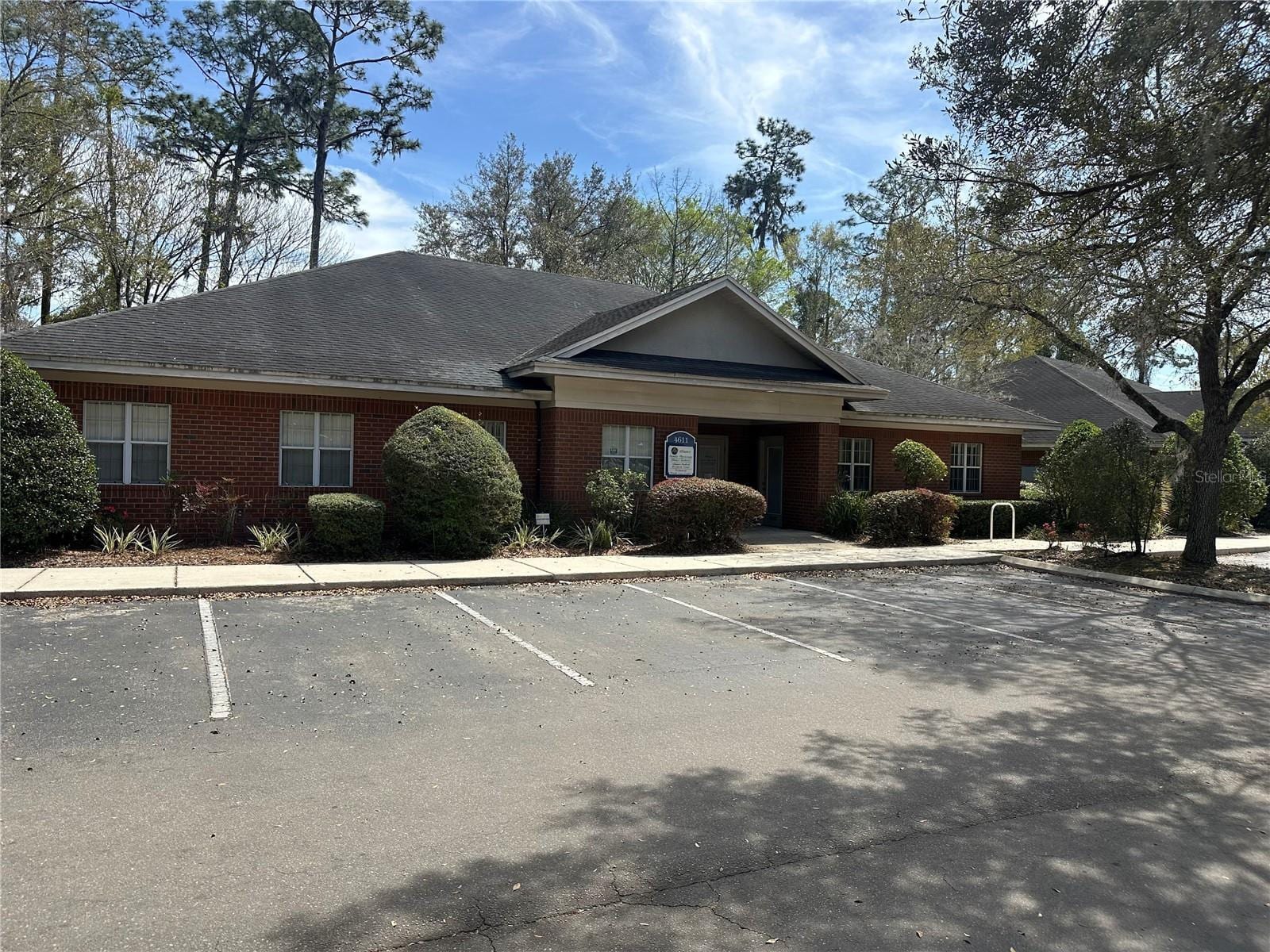 4611 NW 53rd Ave, Gainesville, FL for sale Primary Photo- Image 1 of 17