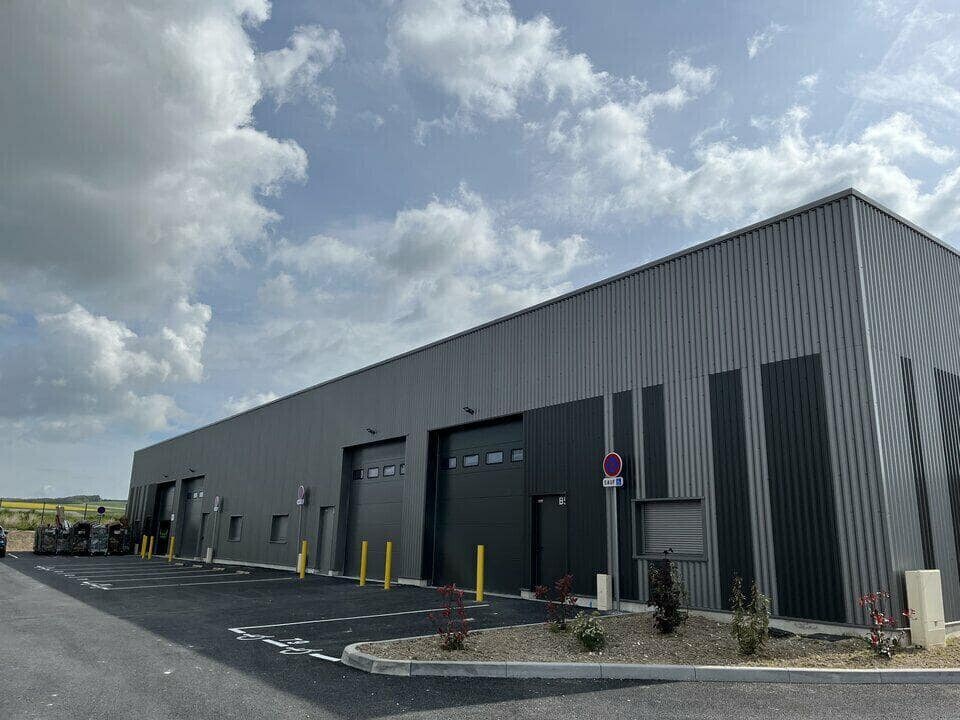 Flex in Reims for lease Building Photo- Image 1 of 6