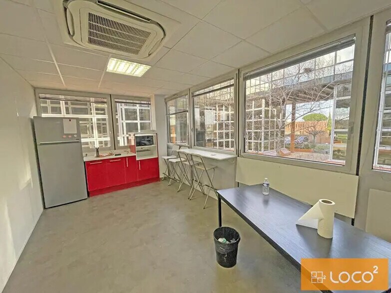 1149 La Pyreneenne, Labège for lease - Interior Photo - Image 3 of 9