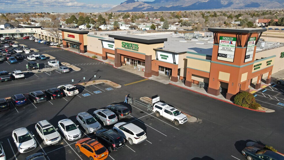 6300 San Mateo Blvd NE, Albuquerque, NM à louer - Photo du bâtiment - Image 1 de 10