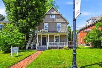 Plus de détails pour 1111 E Walnut St, Springfield, MO - Commerce de détail à vendre