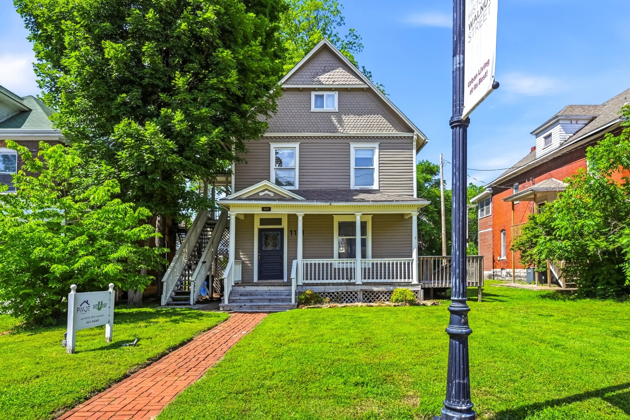 1111 E Walnut St, Springfield, MO for sale Building Photo- Image 1 of 44