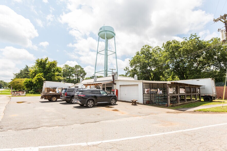 5999 Wylie Ave, Hickory Grove, SC à vendre - Photo du bâtiment - Image 2 de 7