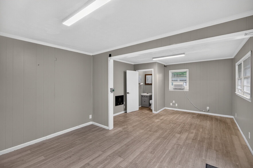 11220 Veterans Memorial Hwy, Douglasville, GA for sale - Building Photo - Image 3 of 7