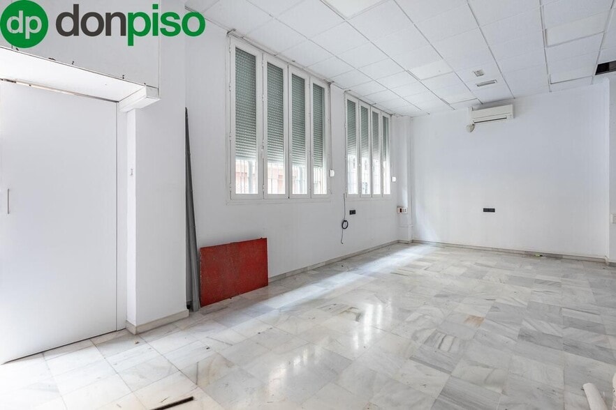 Calle Arabial, 110, Granada, Granada for sale - Interior Photo - Image 3 of 18
