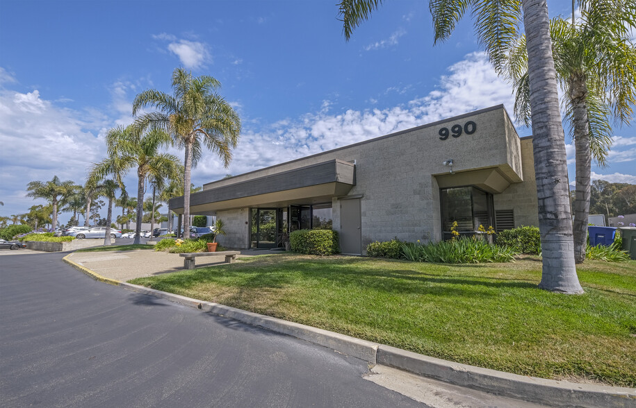 990 Cindy Ln, Carpinteria, CA à louer - Photo du bâtiment - Image 1 de 4