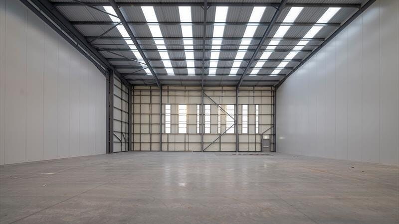 White Hart Ln, Londres à louer - Photo du bâtiment - Image 3 de 14