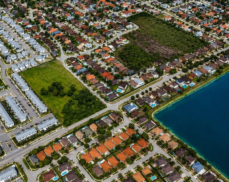 SW 284th St, Homestead, FL for sale - Aerial - Image 3 of 4