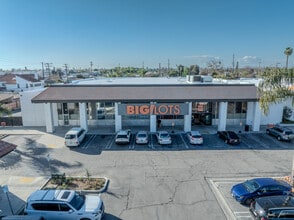 14301-14379 Clark Ave, Bellflower, CA à louer Photo du bâtiment- Image 1 de 3