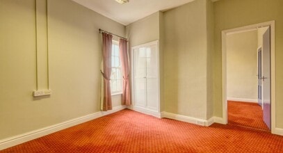 8-10 Millgate, Thirsk for lease Interior Photo- Image 2 of 4